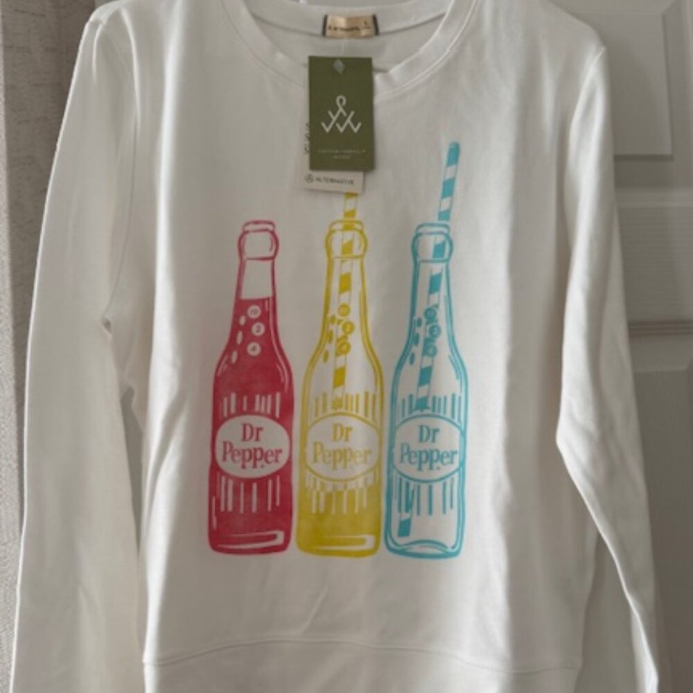 Dr Pepper print sweatshirt. Large or Medium available in white.
